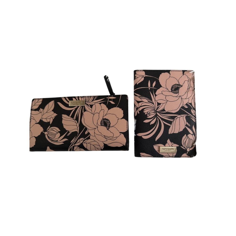 Kate Spade Bifold wallet/Passport holder